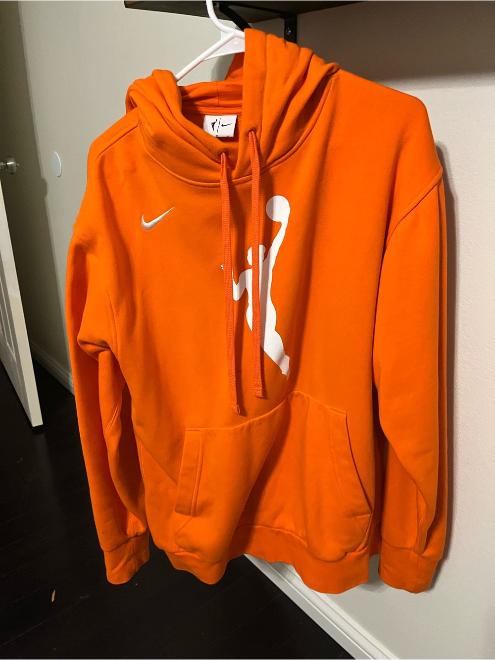 NIKE WNBA HOODIE